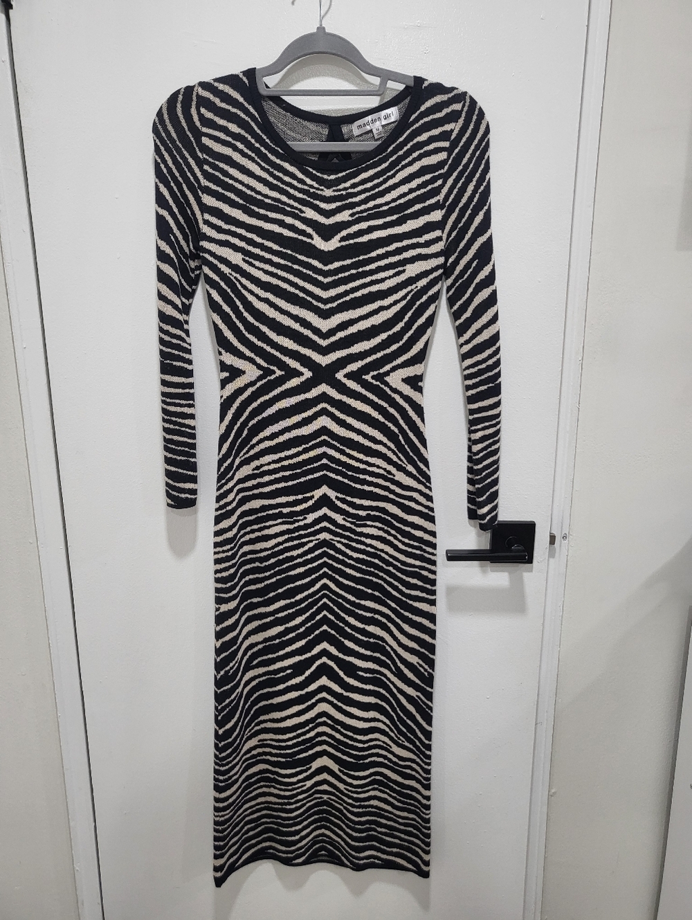 Madden Girl Off-white Zebra Print Sweater Dress - Size Medium